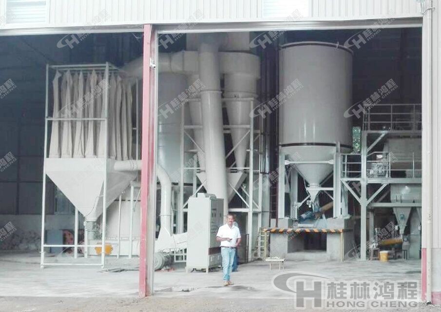 桂林鸿程长石雷蒙机,长石雷蒙磨,80-800目长石雷蒙磨粉机：HC纵摆系列磨粉机