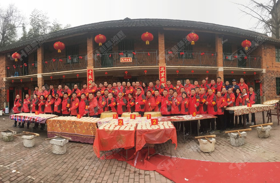 祝贺磨粉机厂家桂林鸿程第四届户外拓展圆满结束