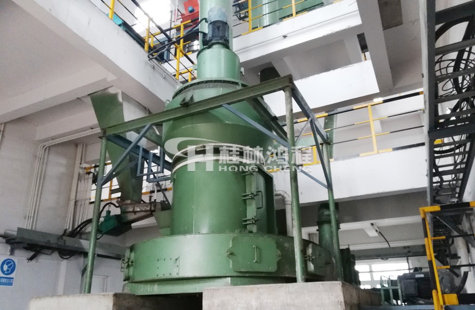 5R4121打矿石粉机器多少钱一台 雷蒙磨粉机多少钱一台？几万到几十万不等
