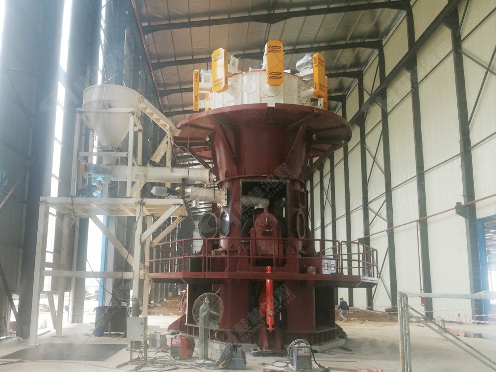 购鸿程9台1700HLMX辊式超细立磨机！客户信任能让人从心底感受到掉泪的温暖!